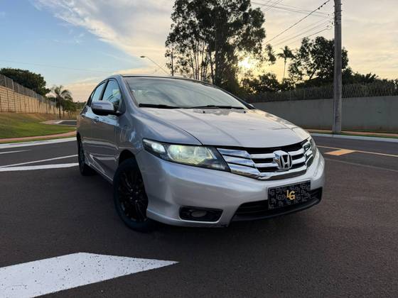 HONDA CITY 1.5 EX 16V FLEX 4P AUTOMÁTICO HONDA CITY 1.5 EX 16V FLEX 4P AUTOMÁTICO